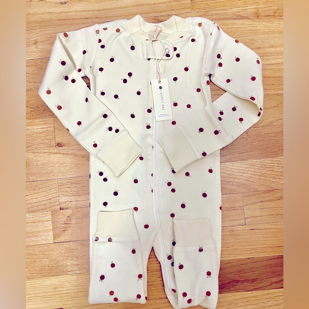 NWT Quincy Mae Zip Organic Cotton Sleeper
